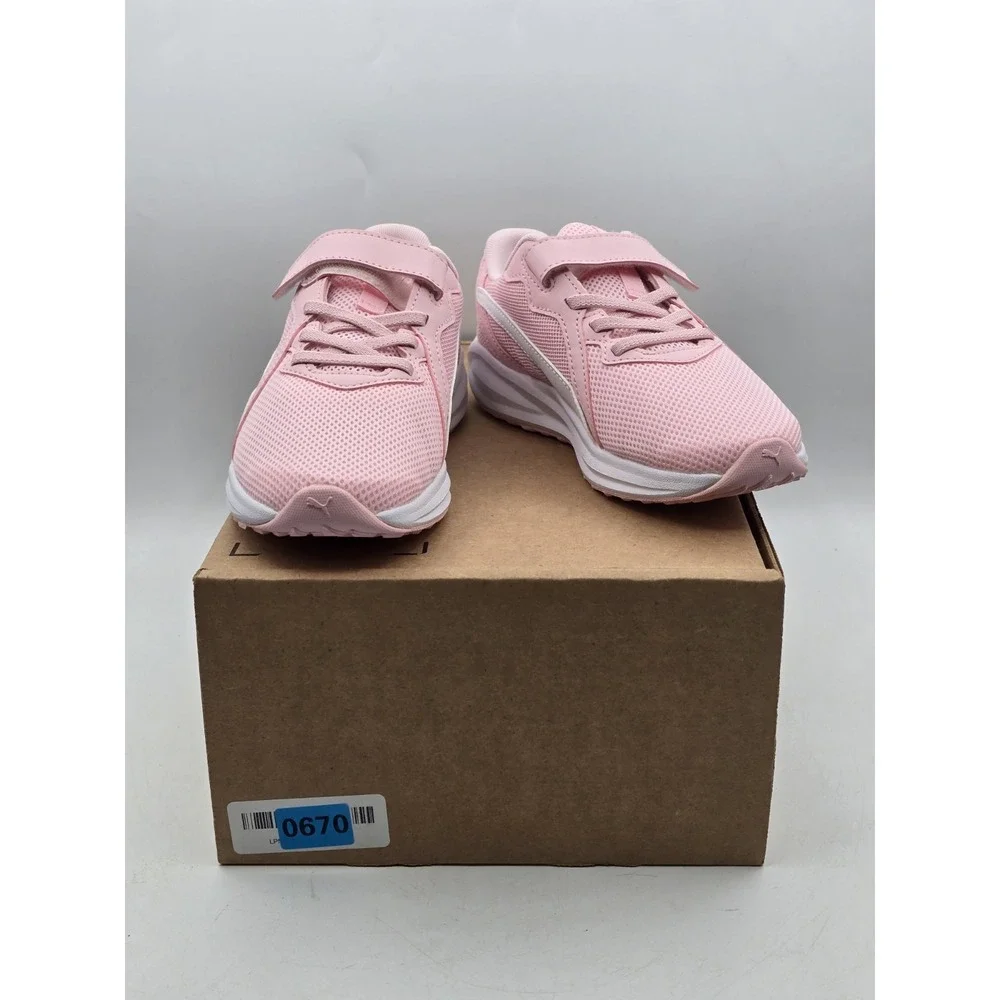 NEW Puma Children's‎ Twitch Runner Sneakers - Color Pink/White - Size 3 Child